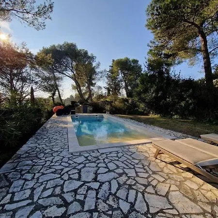 Le Mazet - Petit Paradis Nimois *
